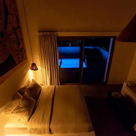 Tinosera Luxury Villa *