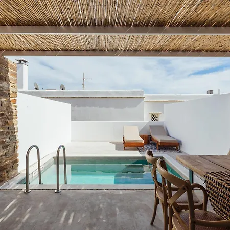 Tinosera Luxury Villa *