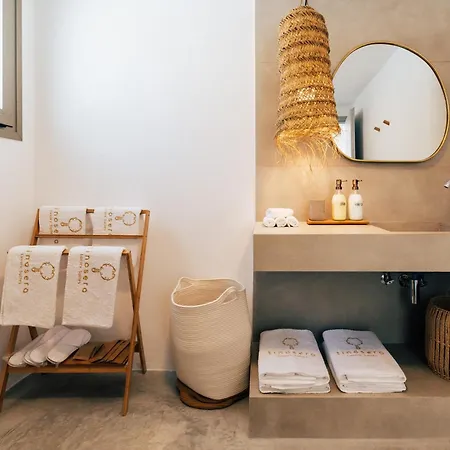 Tinosera Luxury * Agios Sostis (Tinos)