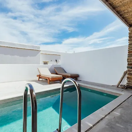 Tinosera Luxury Villa *